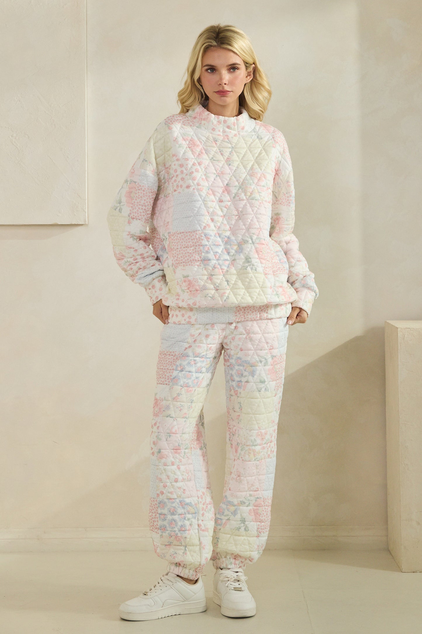 Floral Textured Lounge Pants - Pastel