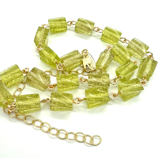 Twisted Glitter Cube Amelia Necklace - Kiwi
