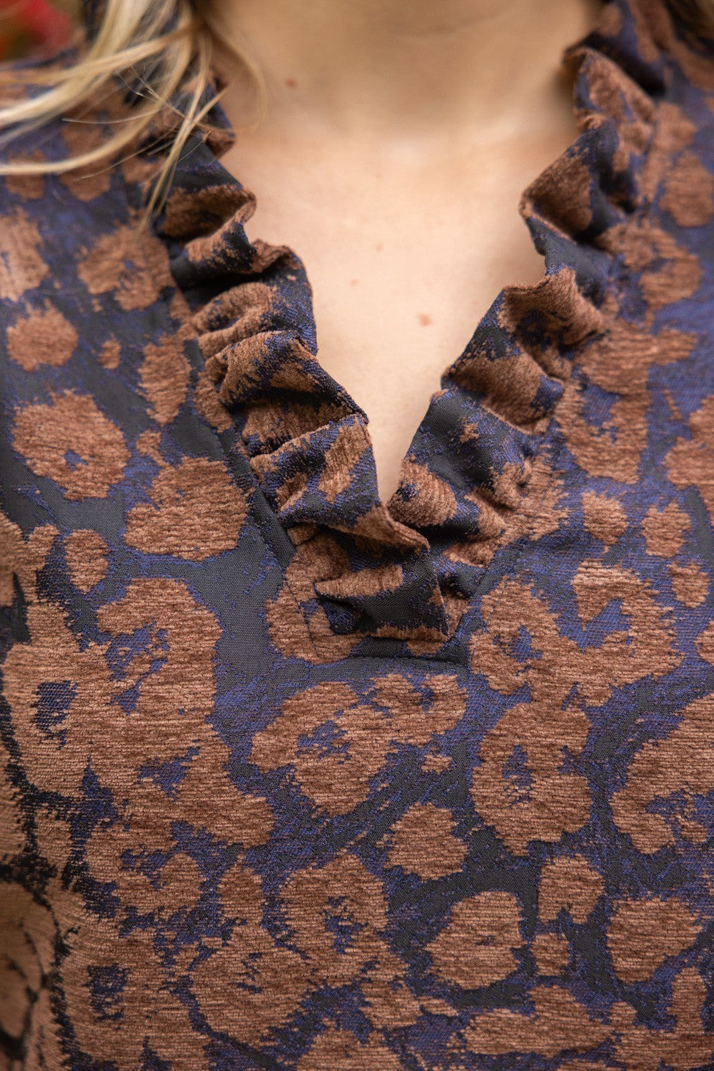 Ruffled V-neck Leopard Jacquard Dress - Brown