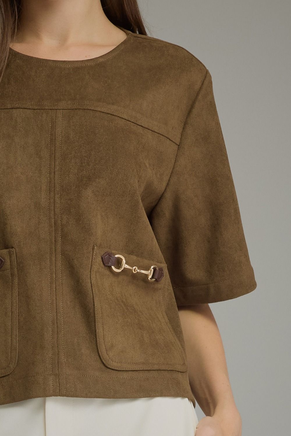 Short Sleeve Top w Gold Detail - Wood